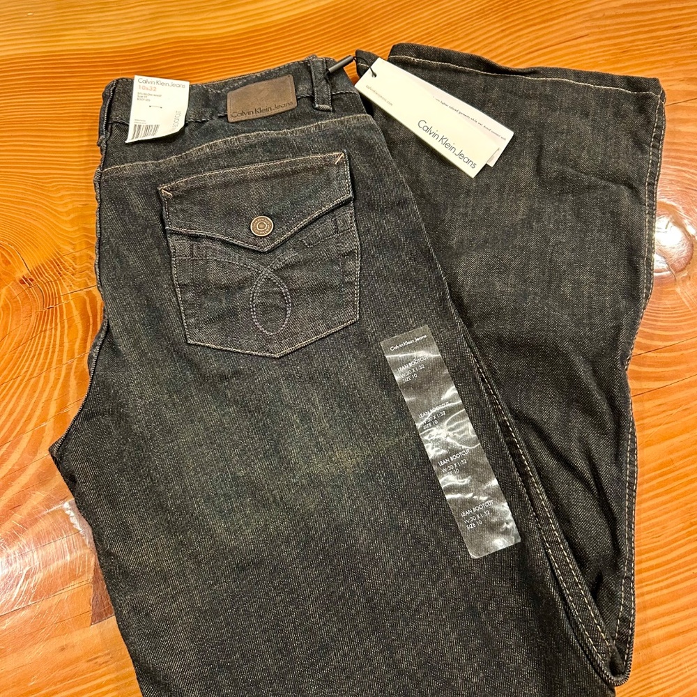 Calvin Klein Lean Bootcut Jeans 10x32 NWT